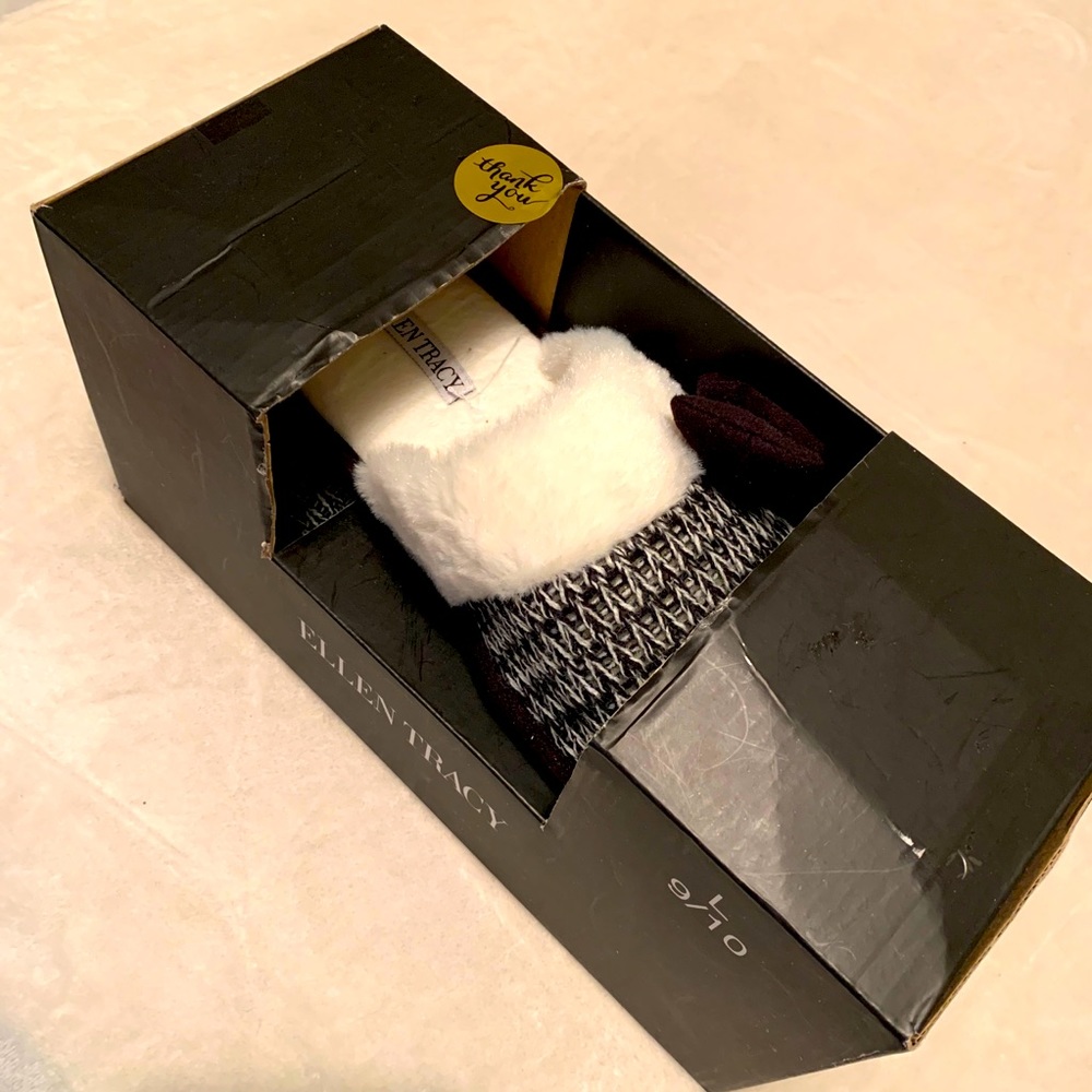 Ellen Tracy Womens Slippers; Size L 9/10; NWT